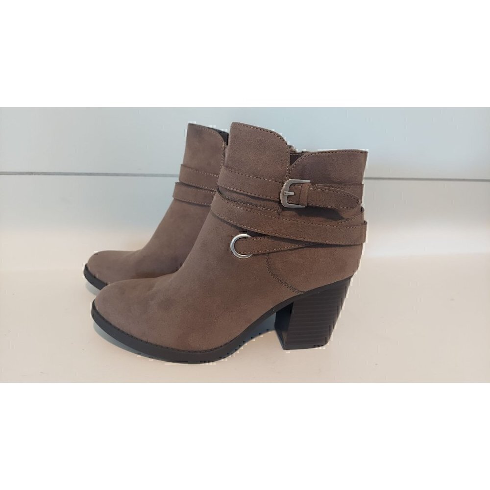 Style & Co. Womens Zolaa Faux Suede Block Heel Ankle Boots/NWOB, Size 5.5M